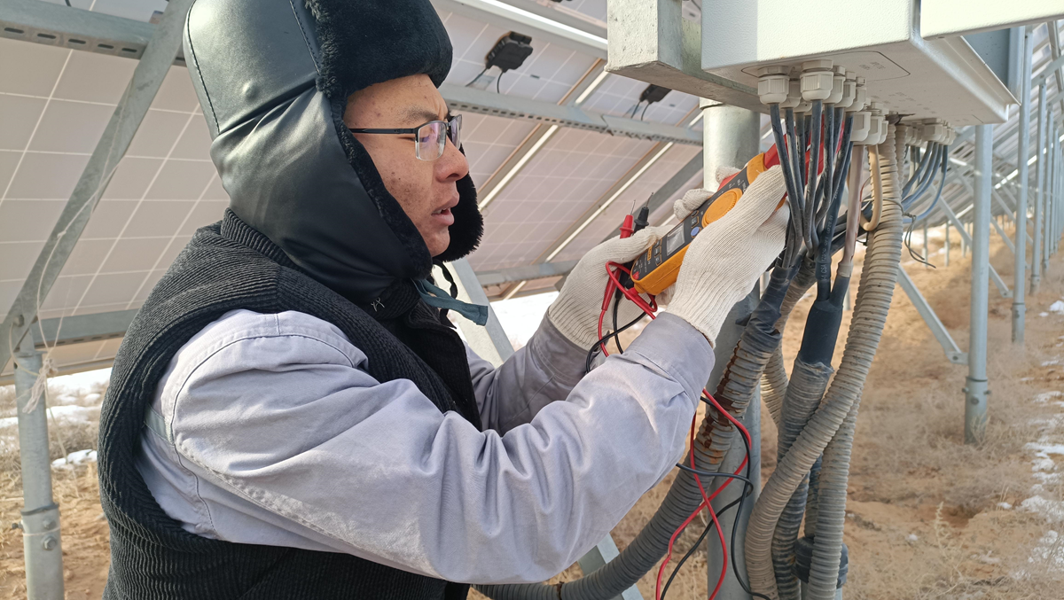 國電電力內蒙古新能源公司戰極寒保安全生產
